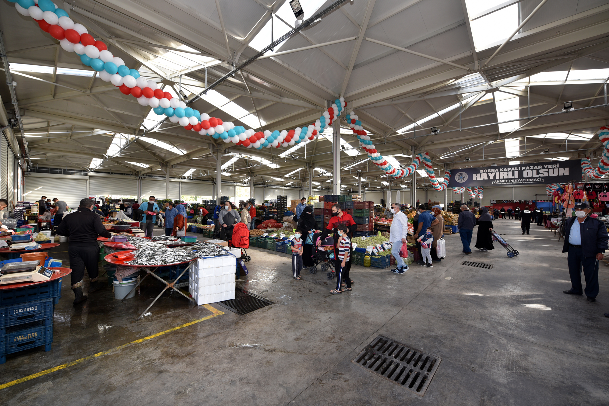 bosna-kapali-pazar-acilisi-6.jpg