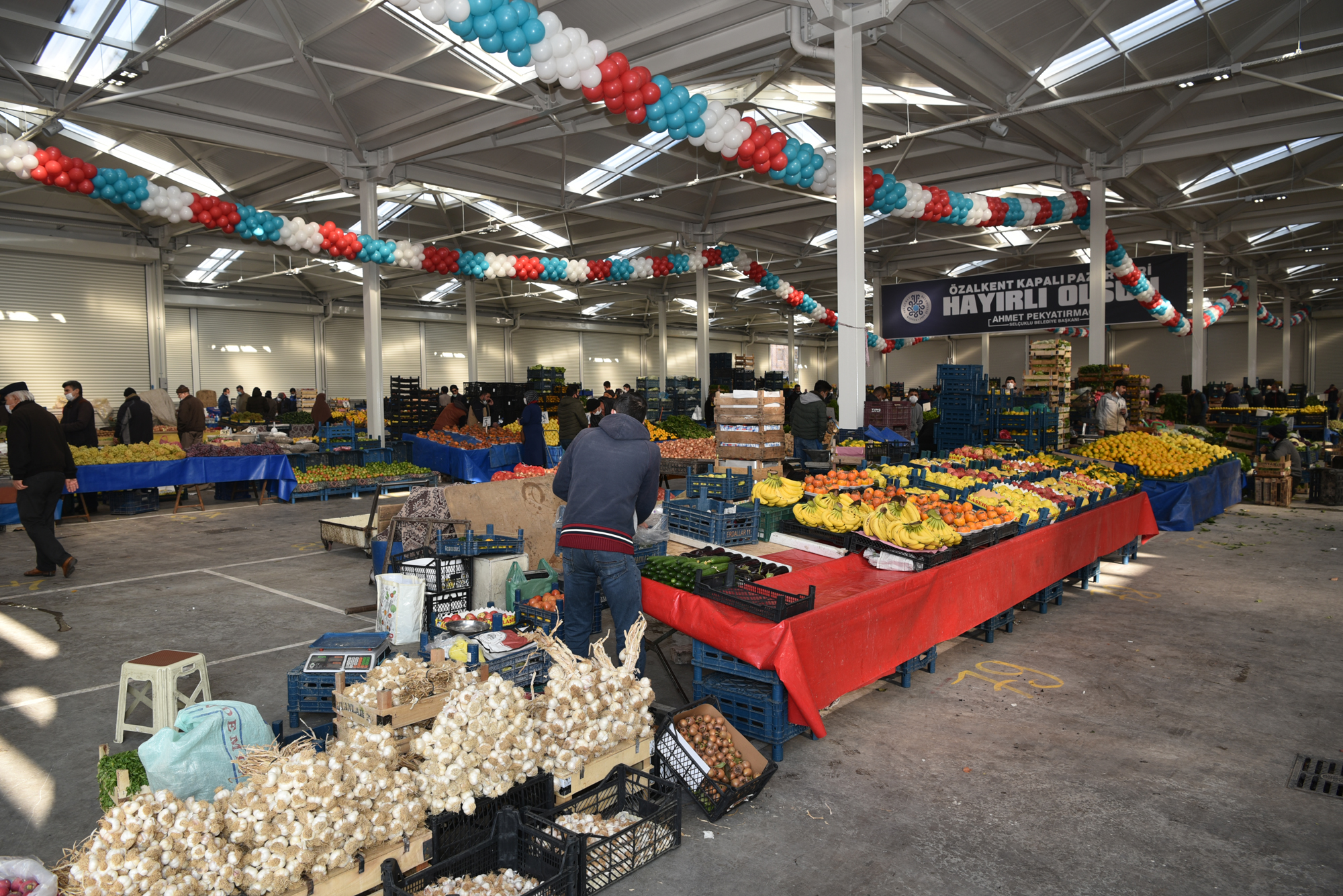 ozalkent-kapali-pazar-yeri-4.jpg
