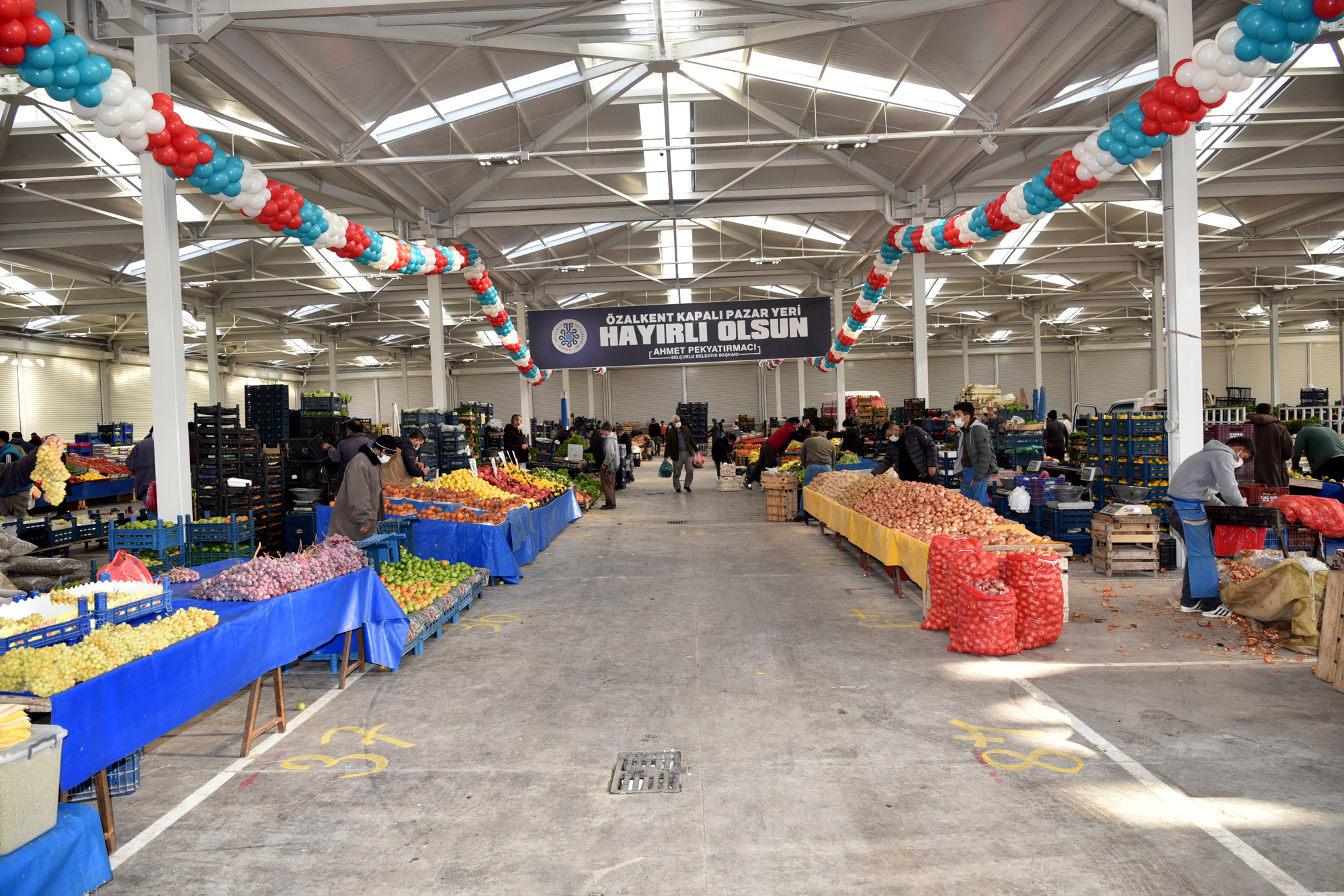ozalkent-kapali-pazar-yeri-6.jpg