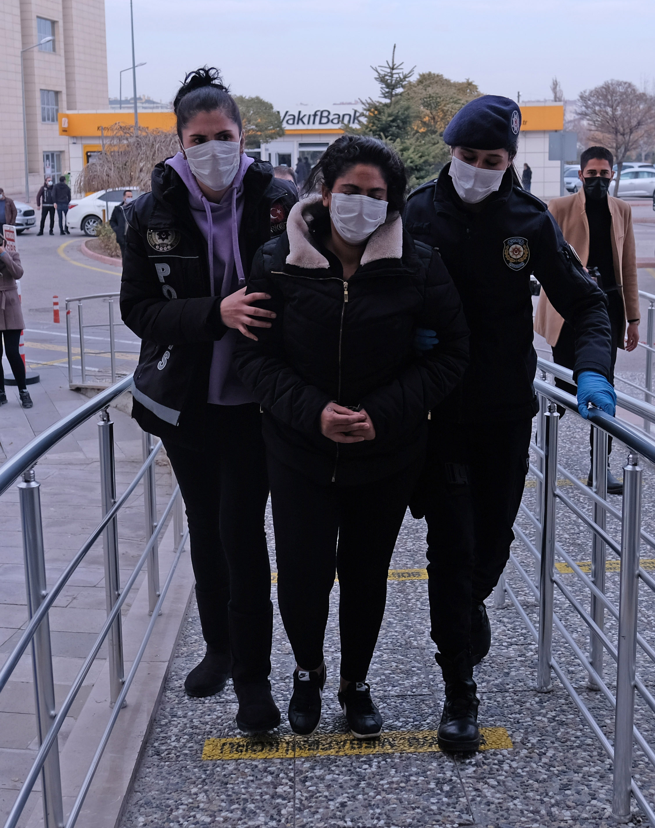 Kadir Şeker'in kurtardığı Ayşe Dırla eroin dolu araçta yakalanmıştı! İşte  ilk ifadesi