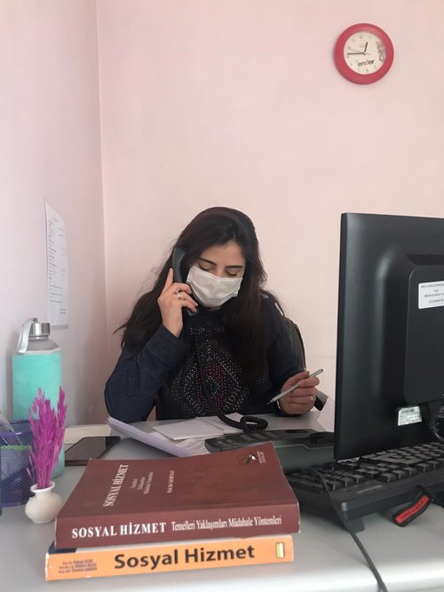 konyada-koronavirus-icin-kurulan-psikososyal-destek-hatti-telefon-yagmuruna-tutuldu-001.jpg