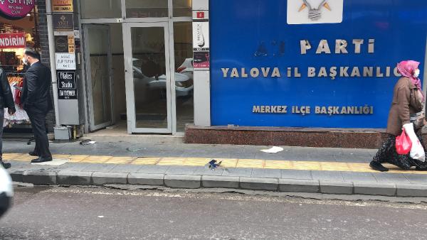 ak-parti-il-baskanligi-binasina-saldiri.jpg