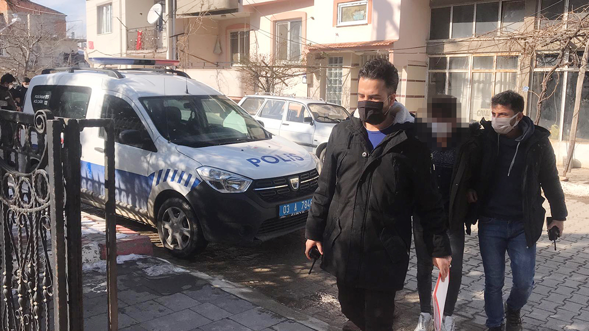 konyali-tir-soforu-oldurulmustu-baba-ogul-zanlilar-adliyeye-sevk-edildi-001.jpg