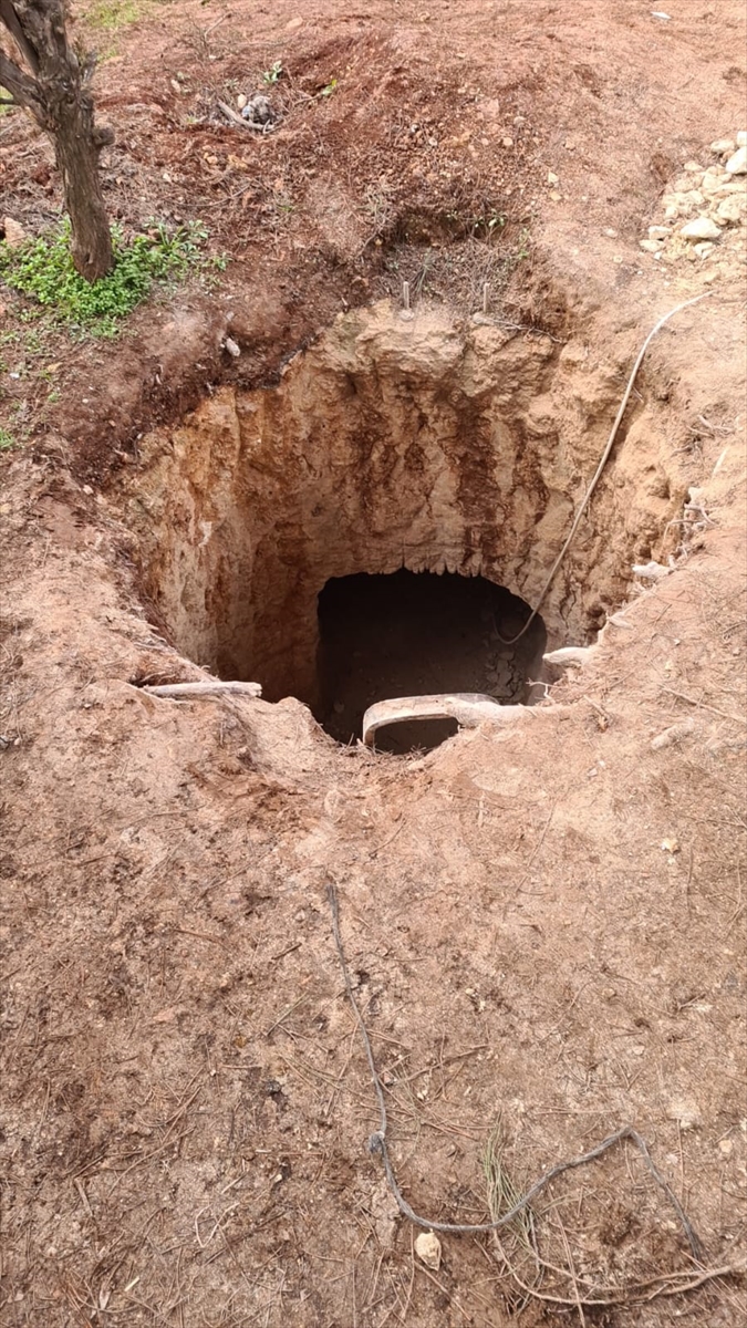 45-metre-tunel-acip-icinde-zengin-olma-hayali-kurarken-jandarmaya-yakalandilar-005.jpg