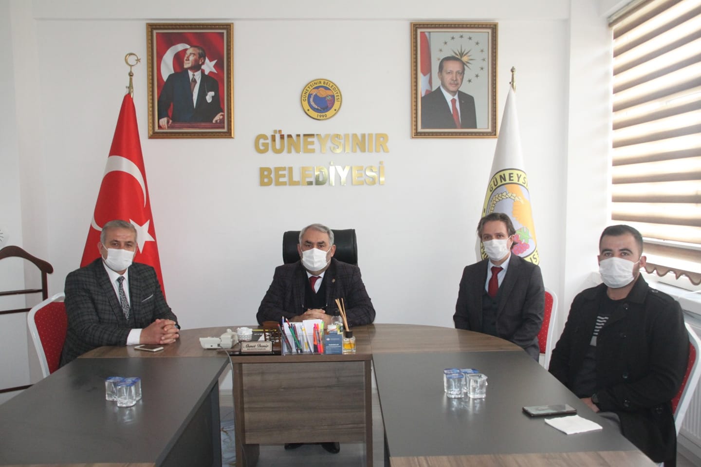 ak-parti-konya-milletvekili-halil-etyemez-guneysinirda-001.jpg