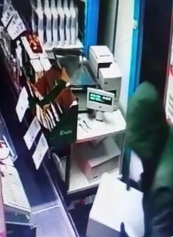 konyada-atm-soygunu-girisimi-yakalandi-9-olayin-daha-faili-cikti-002.jpg