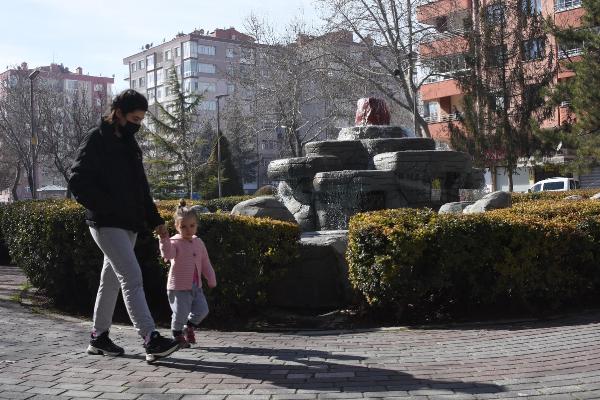 subatta-20-derece-sicakligi-goren-konya-kisitlamada-parklari-doldurdu-001.jpg