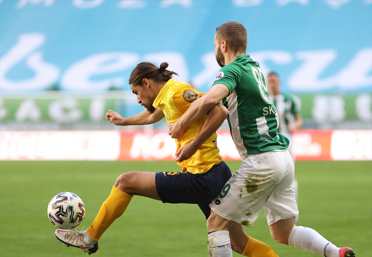 konyaspor-ankaragucu-4.jpg