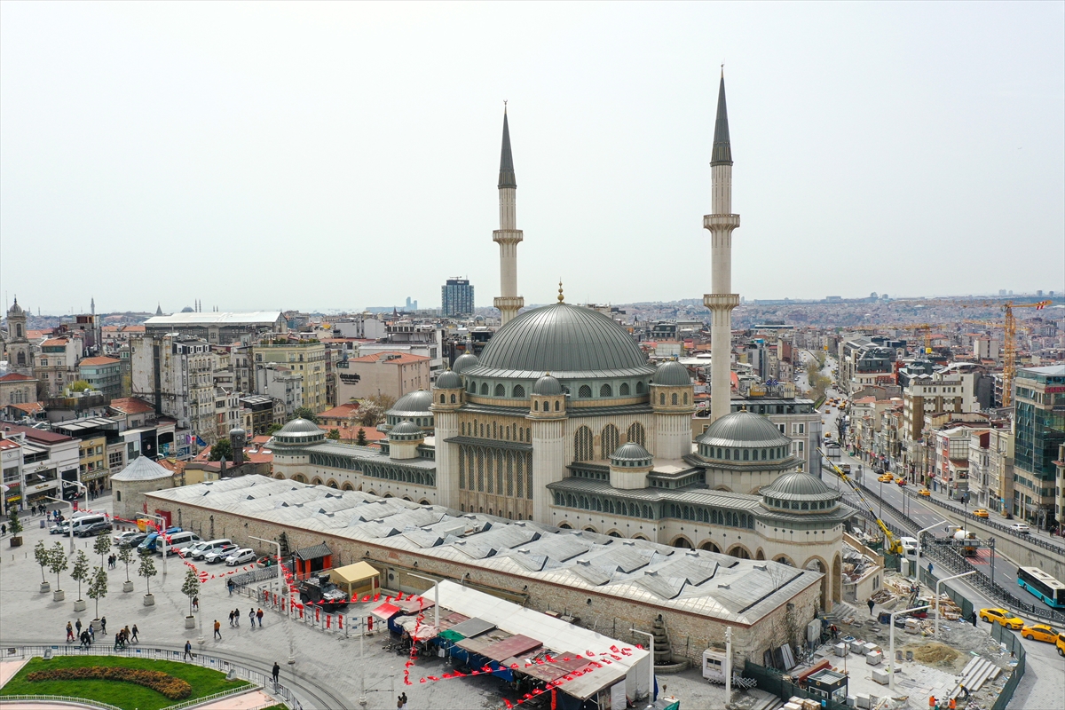 taksimcamii-1.jpg