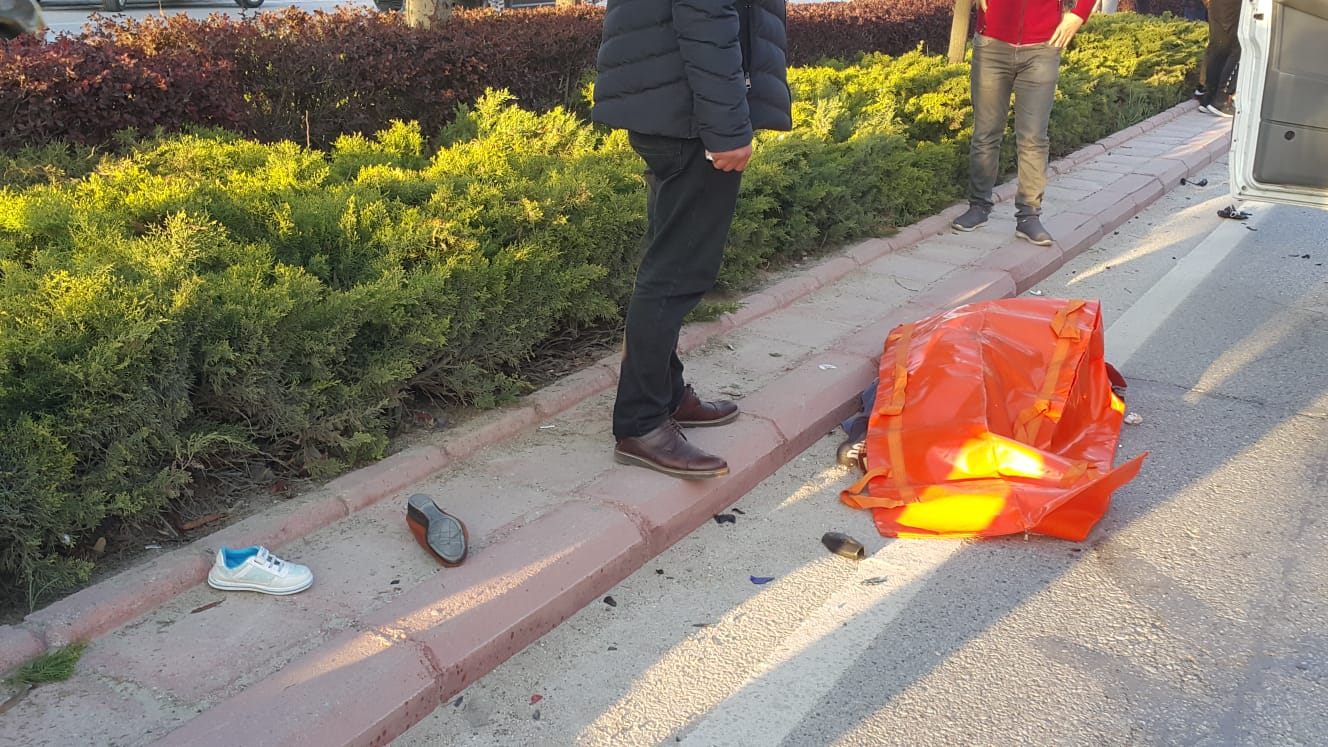 konyada-trafik-kazasi-haber-dairesi-002.jpeg