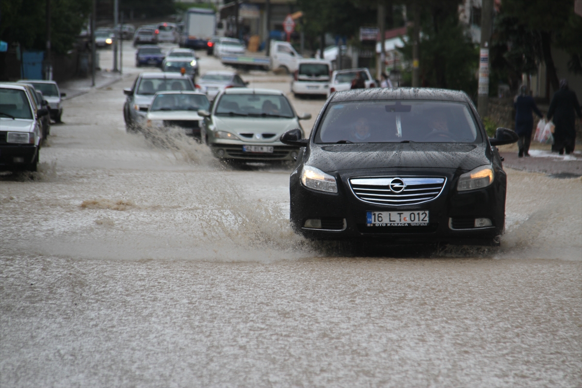 konyada-saganak-yagmur-sele-neden-oldu-005