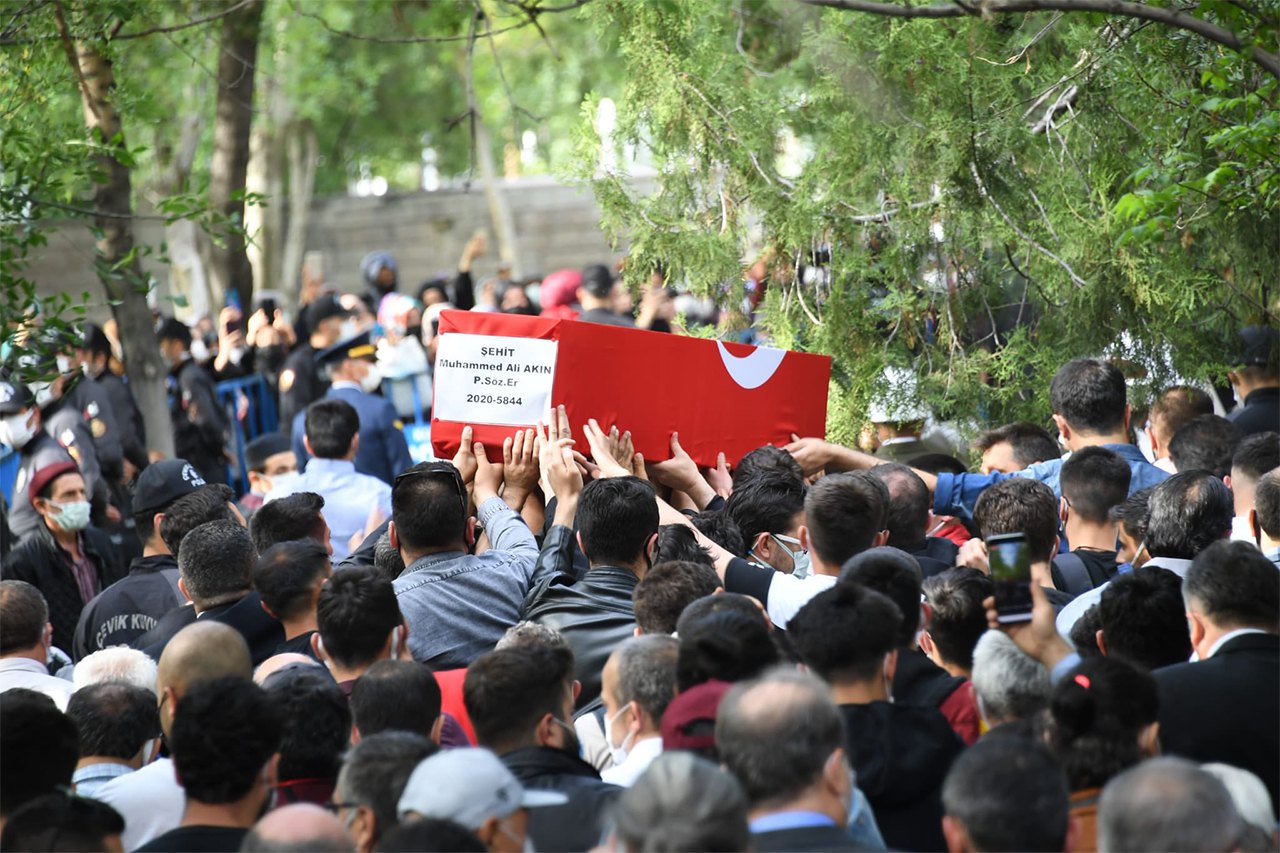 sehitcenaze5.jpg