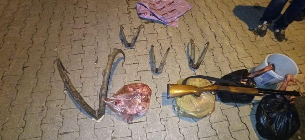 yer-konya-avladiklari-yaban-kecilerini-kesip-etlerini-posetlere-koydular-yiyemeden-yakalandilar-002.jpeg