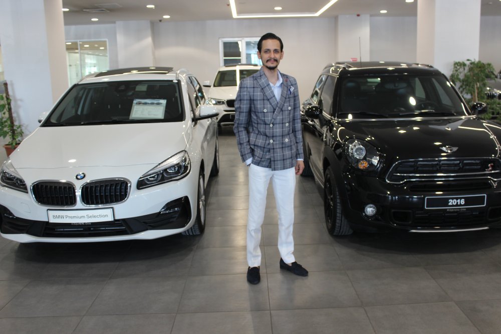 yeni-bmw-ix3-koprulu-oto-showroomunda-001.jpg