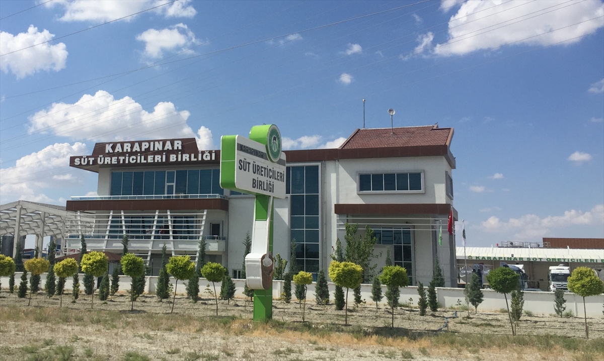 konyanin-obruklarla-gundeme-gelen-ilcesi-sut-endustrisi-ile-de-adindan-soz-ettiriyor-4.jpg