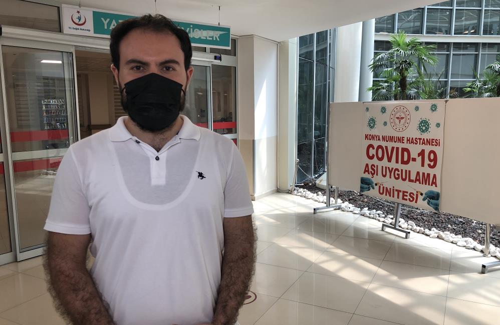konyada-saglik-calisanlari-ile-50-yas-ustu-vatandaslara-ucuncu-doz-asi-uygulaniyor2.jpg