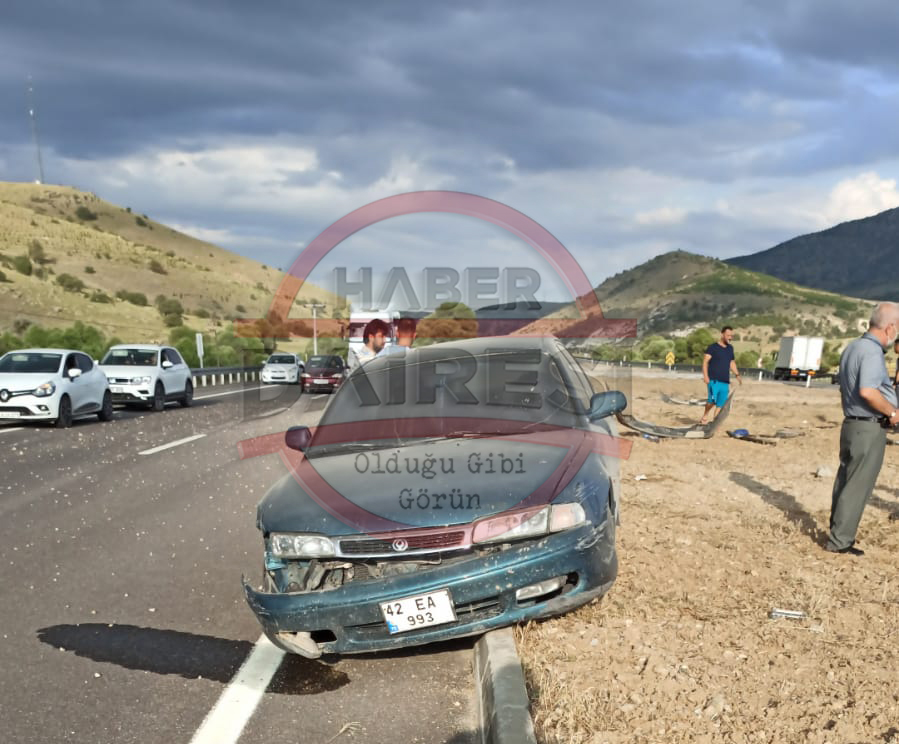 konyada-2-otomobil-carpisti-olu-ve-yaralilar-var-002.jpg