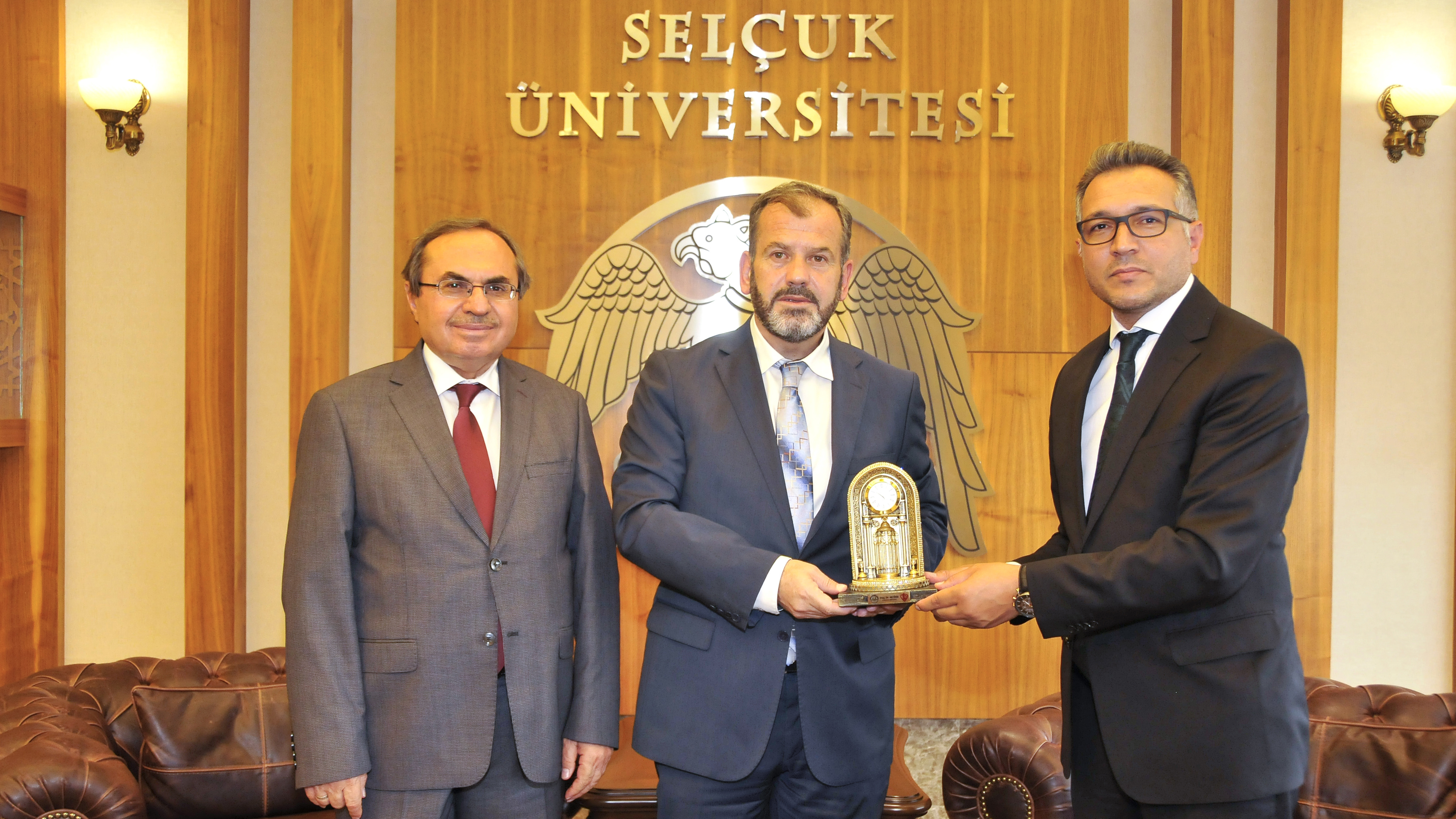 selcuk-universitesi-ile-konya-muftulugu-is-birligi-protokolu-imzaladi-3.jpg