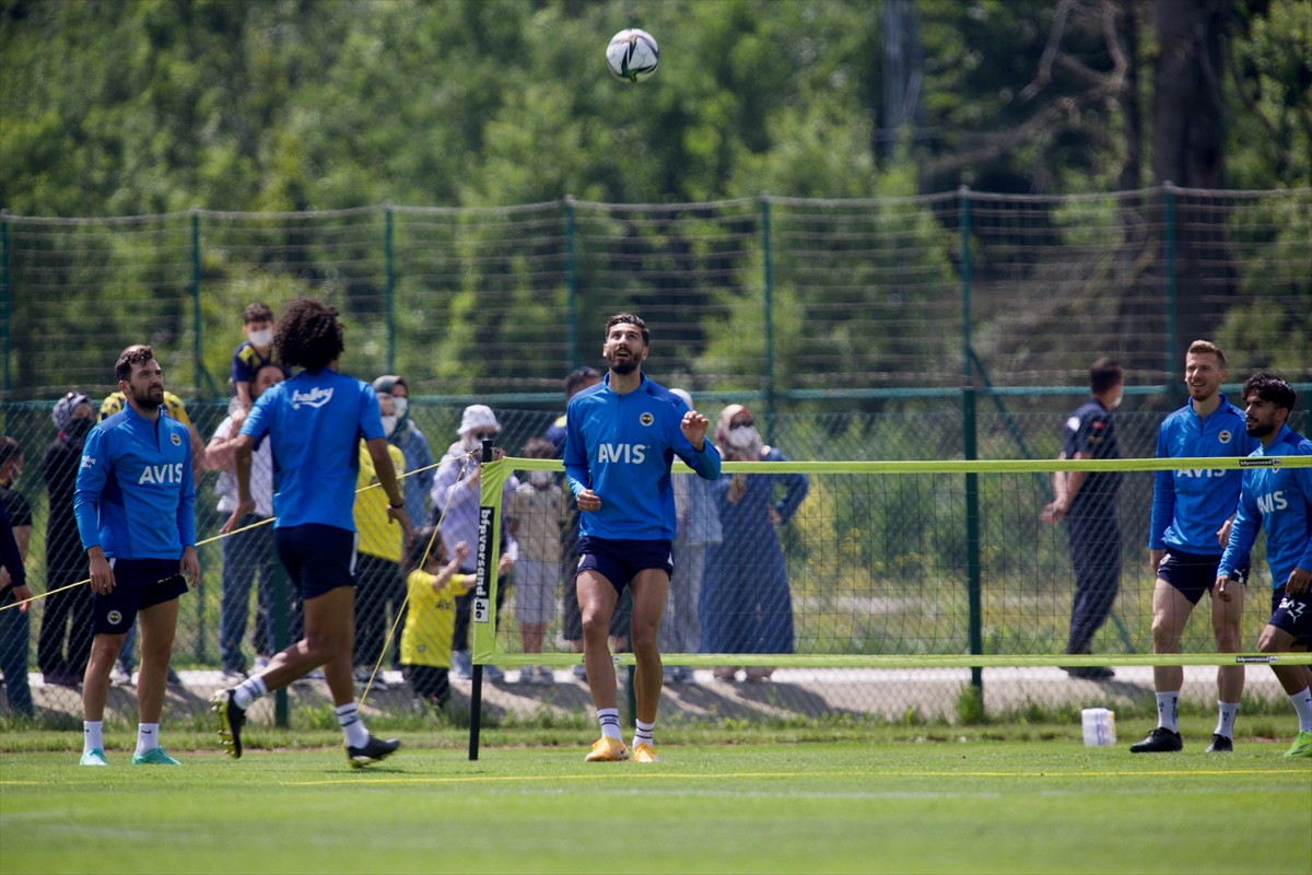 fenerbahce-yeni-sezon-hazirliklarini-surdurdu-3.jpg