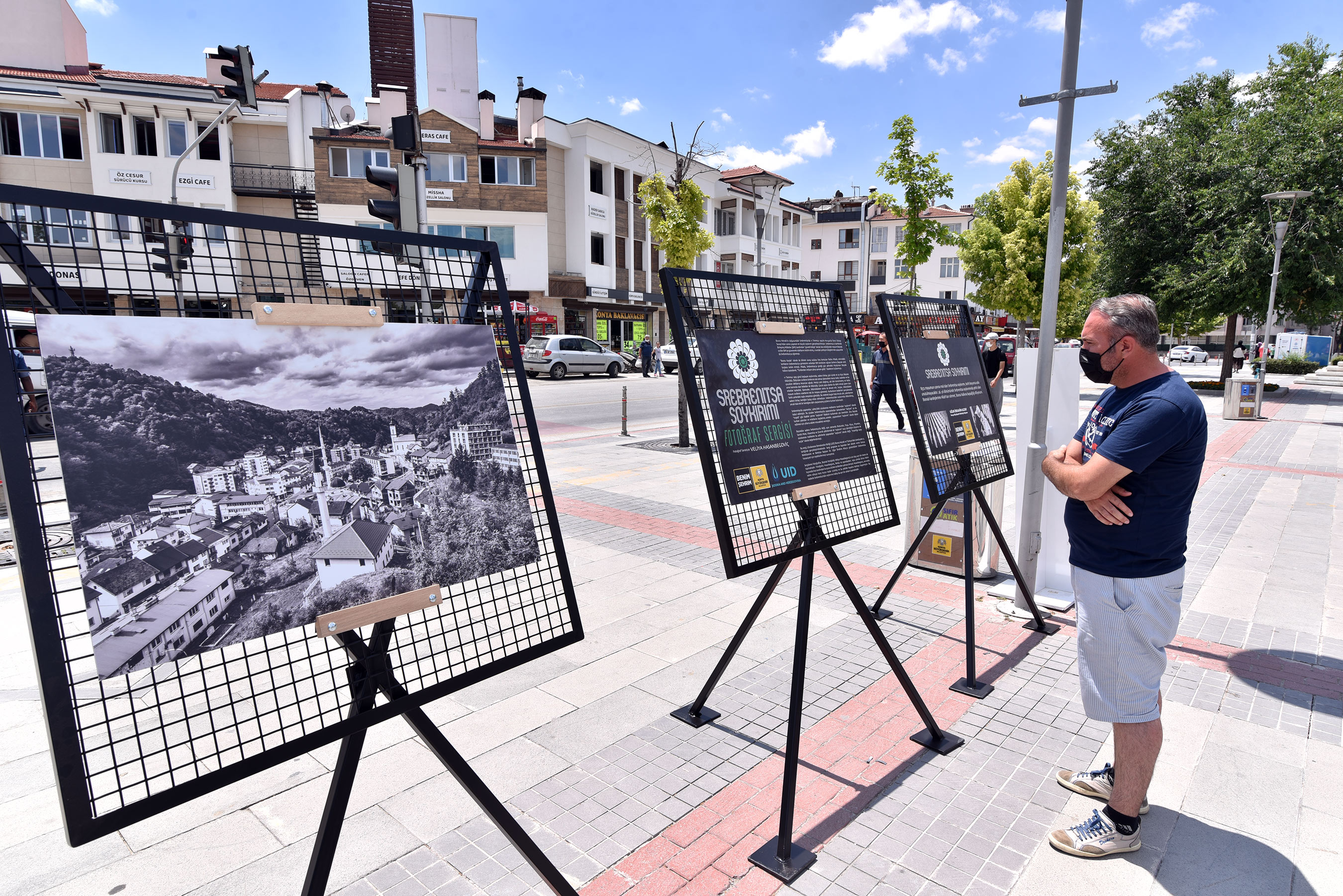 konya-buyuksehirden-srebrenitsa-soykirimi-fotograf-sergisi2.jpg