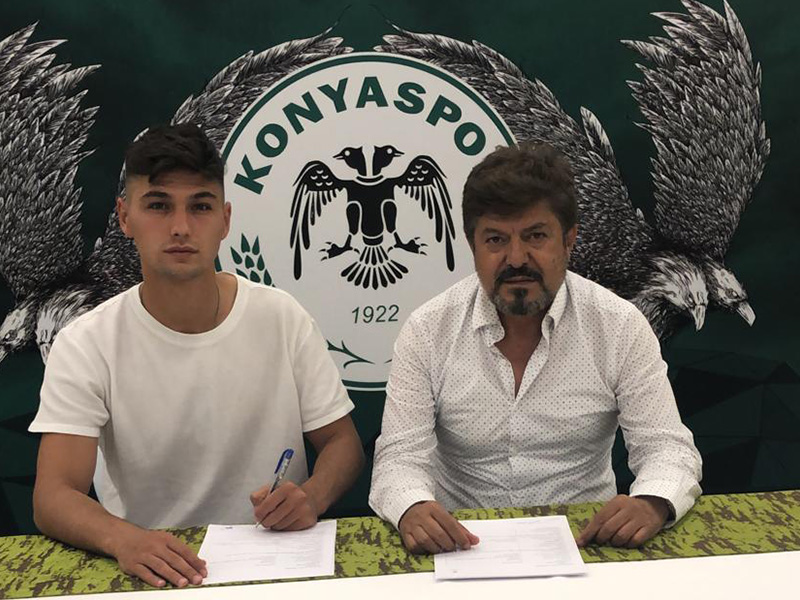 1922-konyaspor-iki-ismi-daha-kadrosuna-katti.jpeg