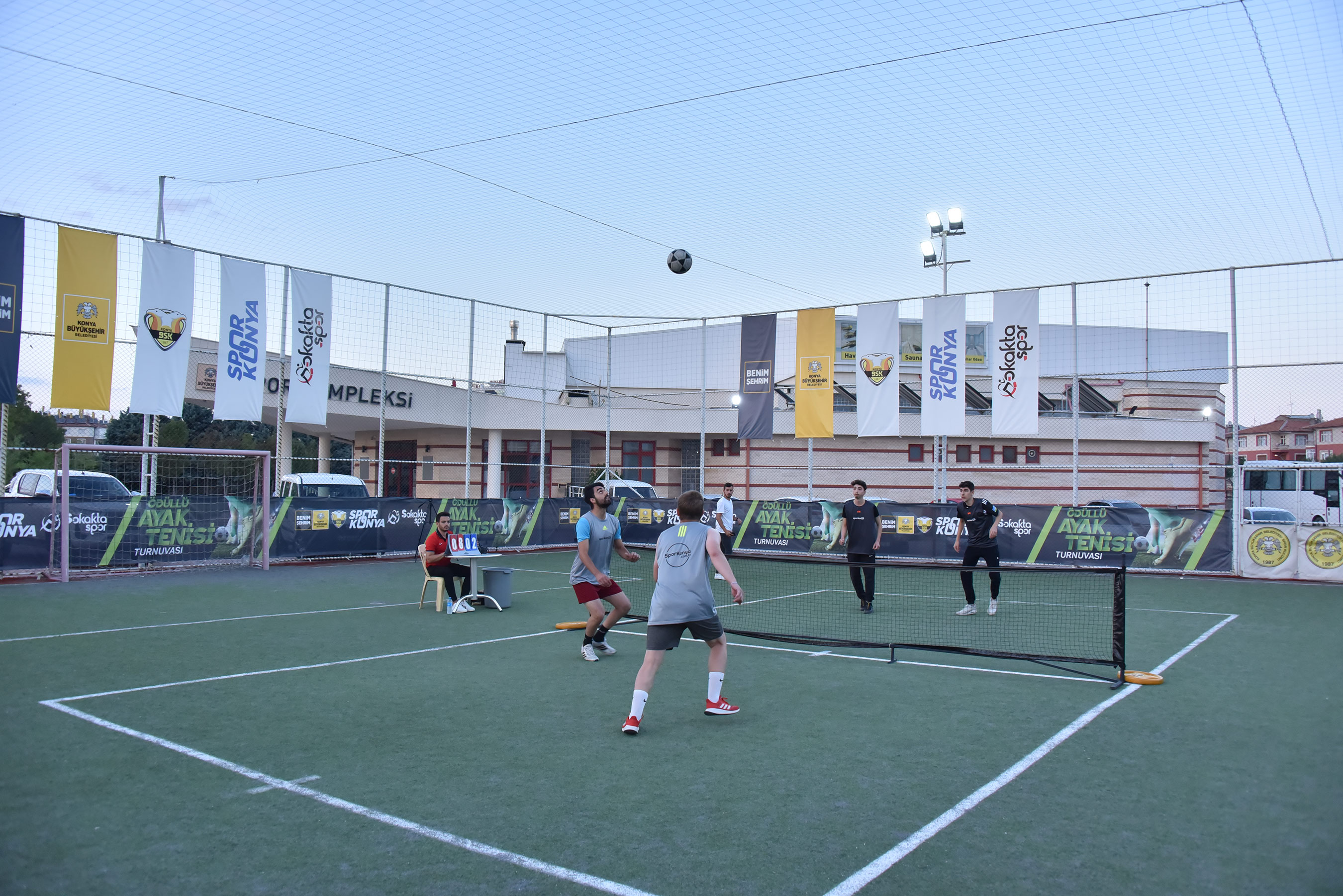 konyada-duzenlenen-odullu-ayak-tenisi-turnuvasi-sona-erdi1.jpg