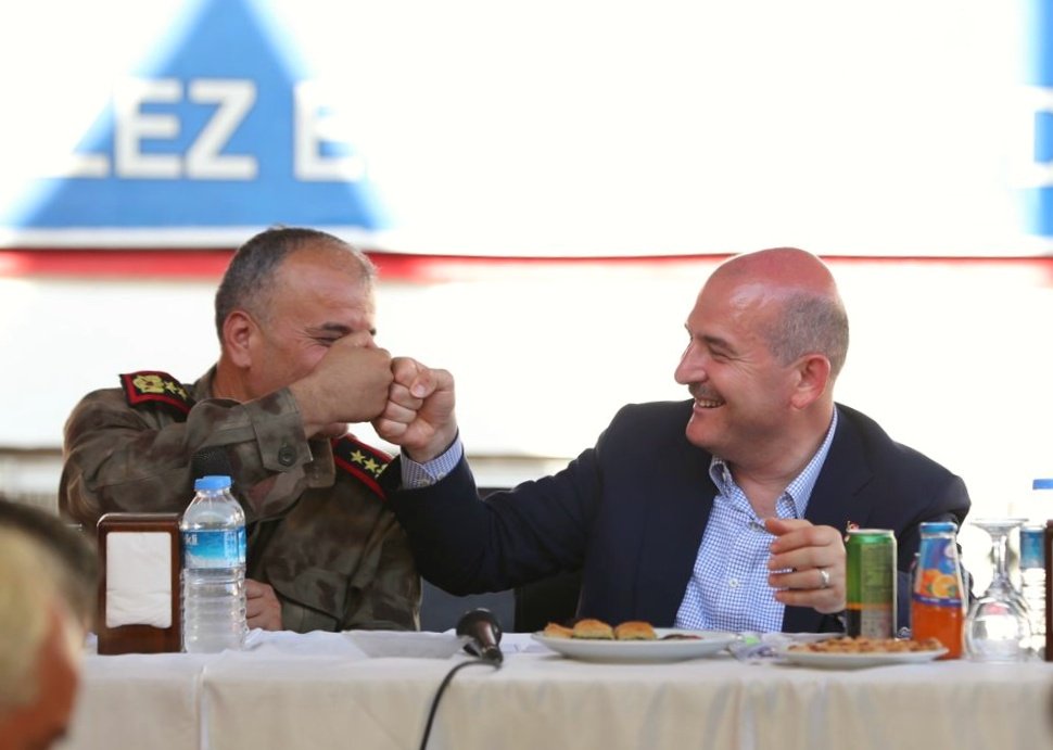bakan-soylu-zeytin-dali-bolgesinde-guvenlik-gucleriyle-bayramlasti-gucun-imtihanindayiz-005.jpeg