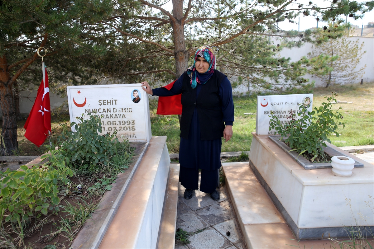 bedirhan-mustafa-ile-sehit-olan-asker-esi-nurcan-karakayanin-annesi-suudiye-demir-5.jpg