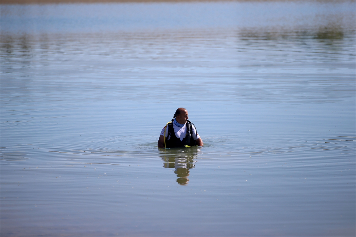 baraj-golunde-kaybolan-ikisi-cocuk-3-kisi-araniyor-7.jpg