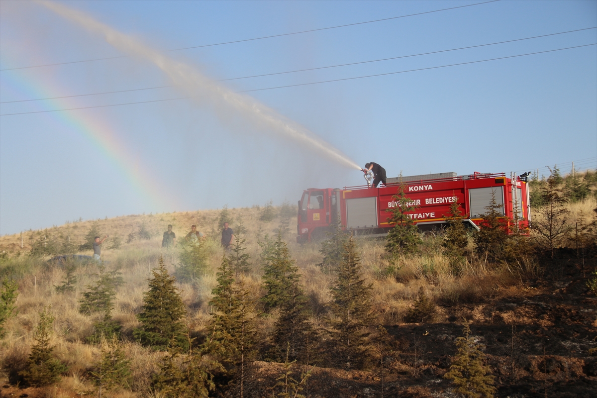 konyadaki-orman-yangini-nasil-cikti-birakip-kacmis-003.jpg