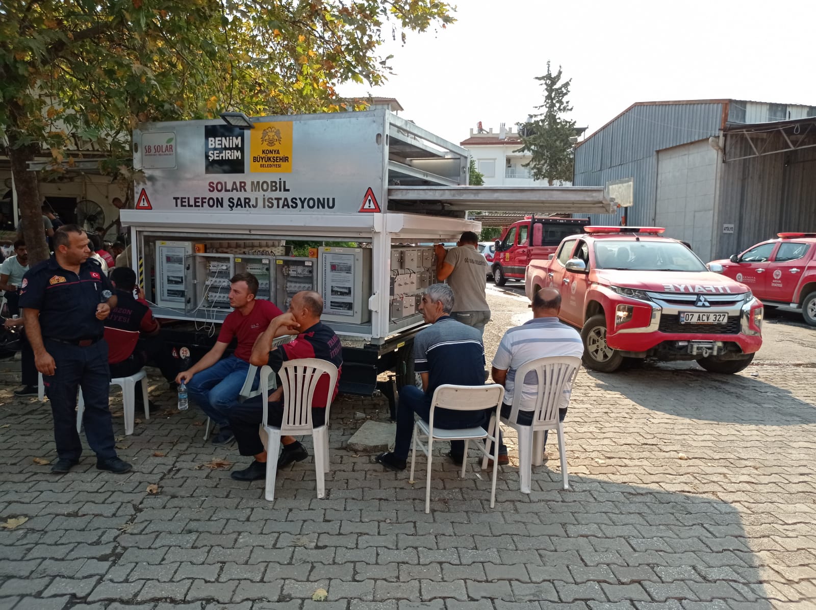 konya-buyuksehir-manavgata-solar-mobil-telefon-sarj-istasyonu-kurdu1.jpg