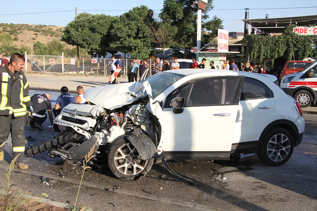 6-arac-birbirine-girdi-3u-engelli-5-kisi-yaralandi-3.jpg