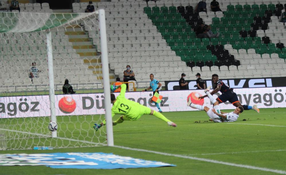 konyaspor-basaksehir3.jpg