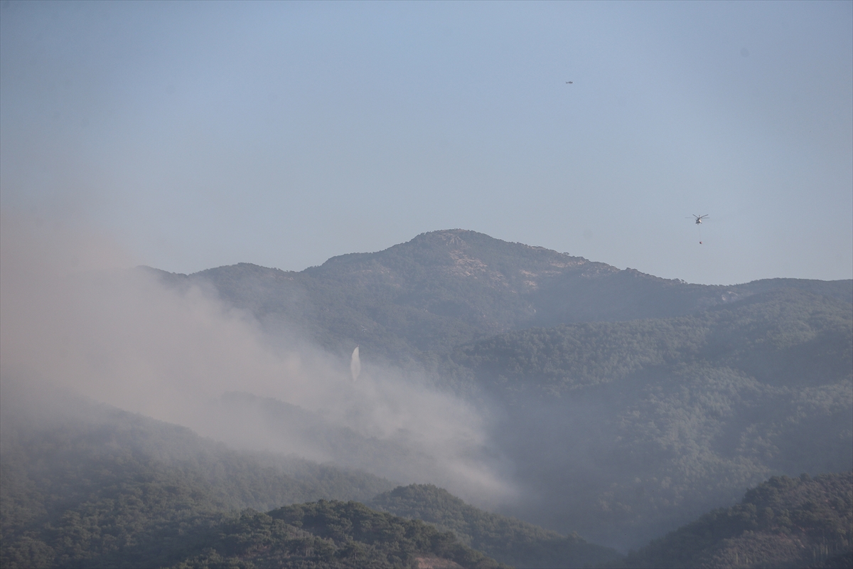 kazdaglarindaki-yangin-havadan-ve-karadan-mudahale-ile-sondurulmeye-calisiliyor-3.jpg