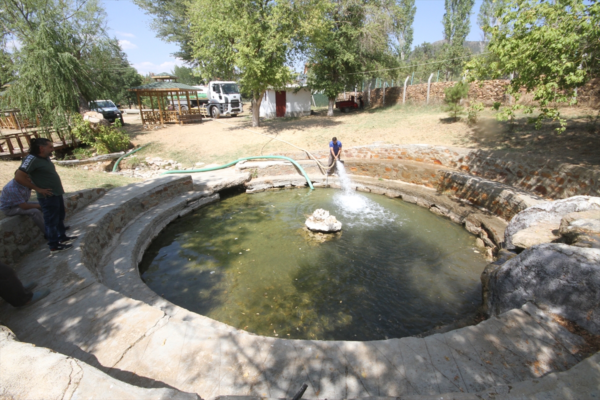 konyadaki-baliklipinar-kuraklik-nedeniyle-kurumaya-yuz-tut-2.jpg