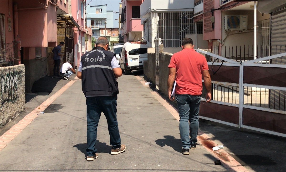 aralarinda-husumet-bulunan-iki-kardes-gurubun-sokak-ortasindaki-kavgasi-cinayetle-bitti-1.jpg