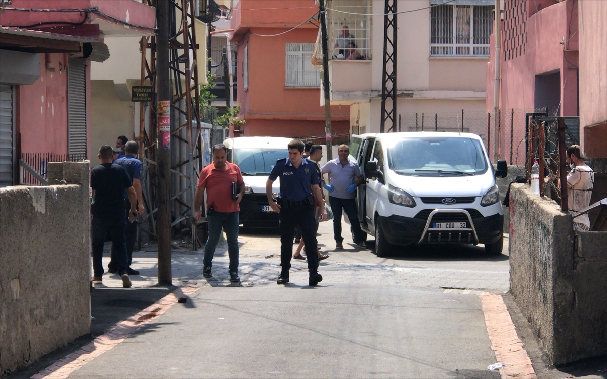 aralarinda-husumet-bulunan-iki-kardes-gurubun-sokak-ortasindaki-kavgasi-cinayetle-bitti-4.jpg