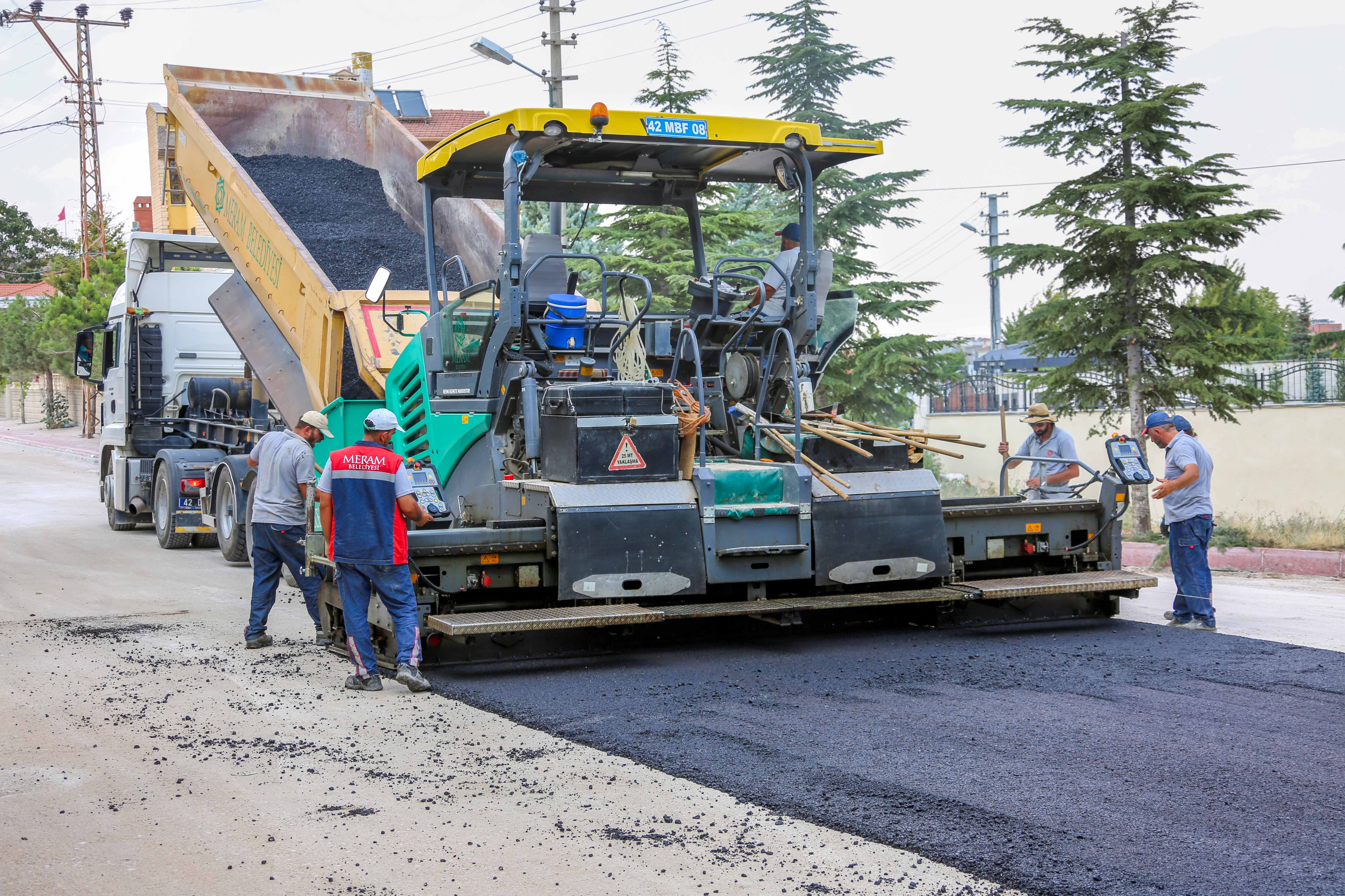 meramin-dort-bir-yaninda-altyapi-ve-yol-calismalari-suruyor-4.jpg