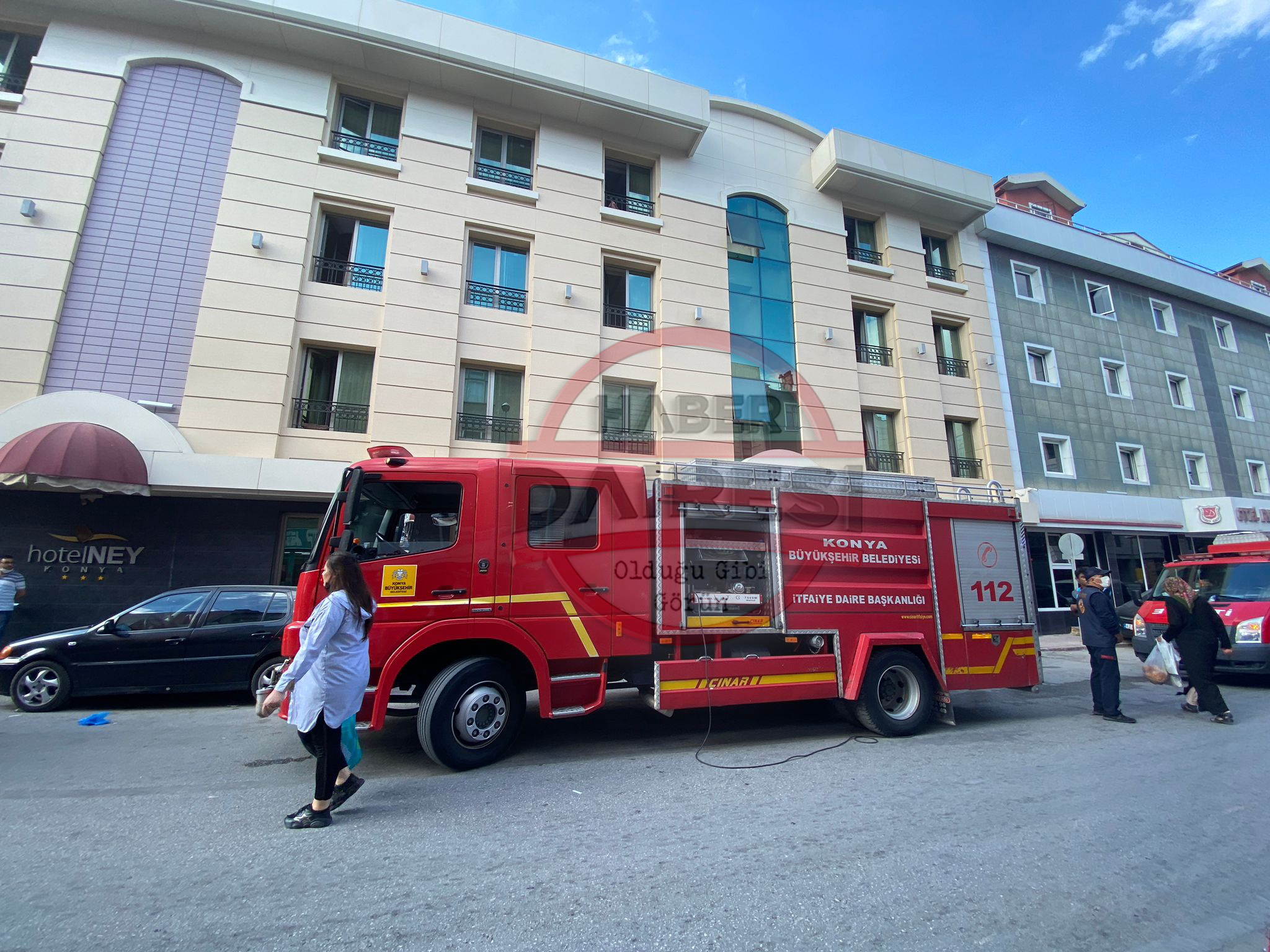 son-dakika-konyada-otelde-yangin-asansorde-sikisan-2-kisiden-biri-oldu.jpg