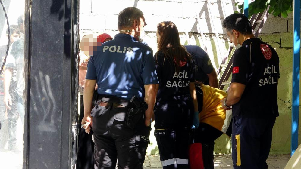 kayseride-esi-ve-cocuklarini-rehin-alip-evi-yakmaya-calisan-yabanci-uyruklu-kisi-gozaltina-alindi4.jpg