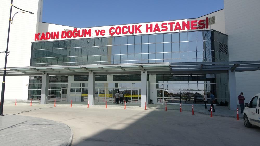 3-hastanesi-salgin-hastanesi-olan-konyada-diger-hastalar-icin-bolgenin-saglik-ussu-oldu-006.jpg