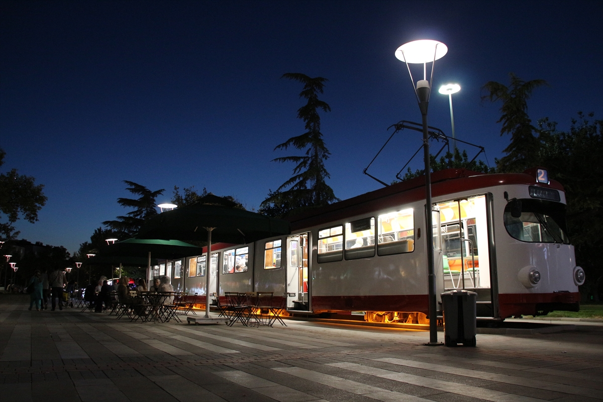 konyanin-yeni-gozdesi-nostaljik-tramvay-kafe-zamanda-yolculuk-yaptiriyor-005.jpg