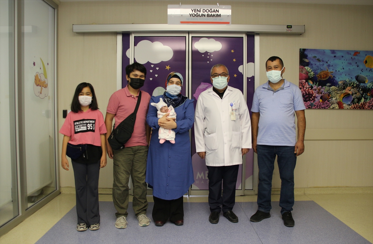 konyada-korona-sonrasi-bebekleri-570-gram-dogan-aile-tarifsiz-bir-mutluluk-yasadi-004.jpg
