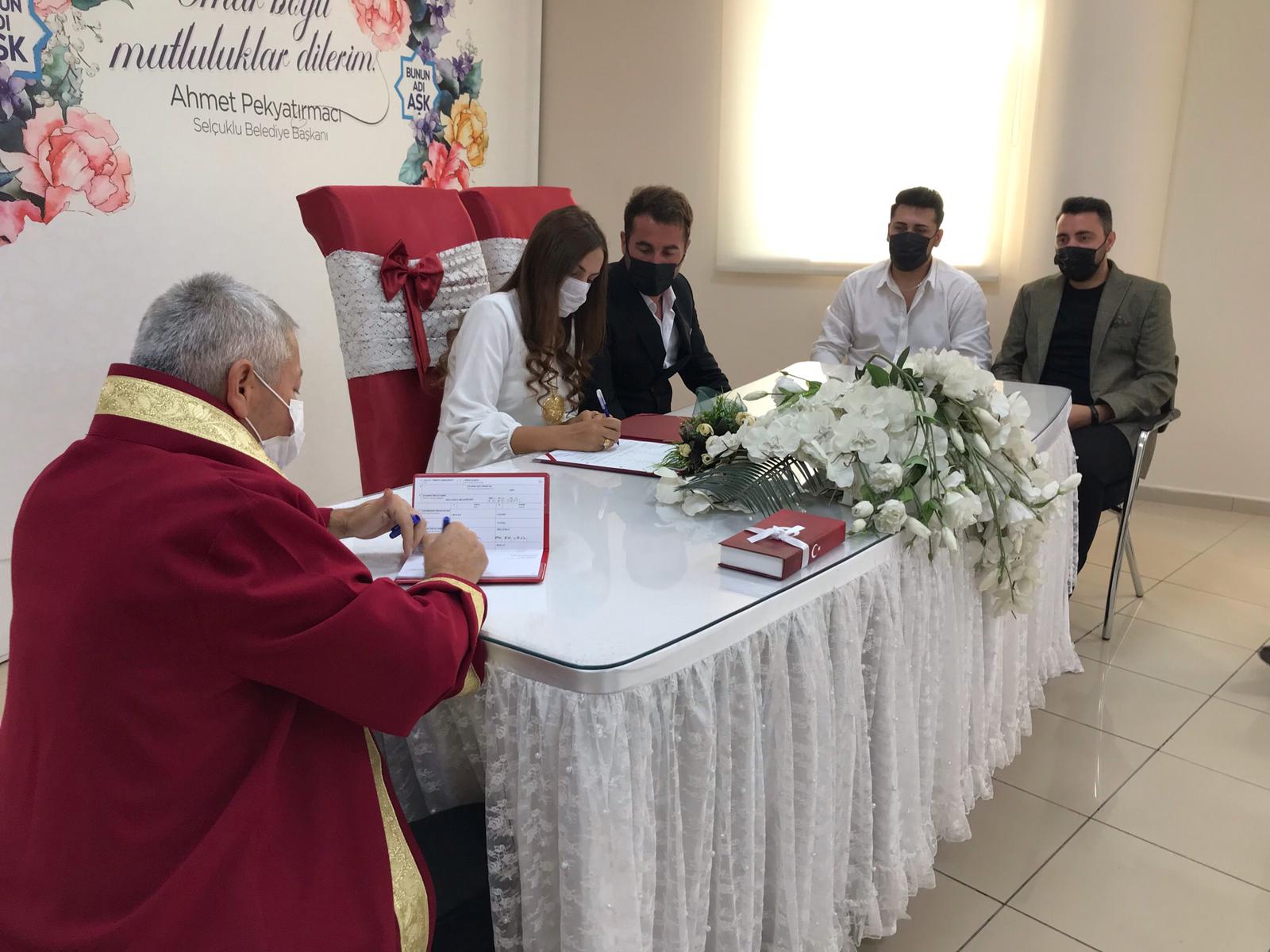 yildiz-ve-kolan-ailelerinin-mutlu-gunu-003.jpeg