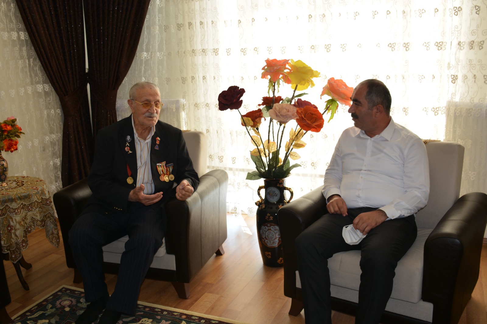 ak-parti-ilce-baskani-genc-gazilerimizin-yaninda-olmaya-devam-edecegiz-001.jpeg