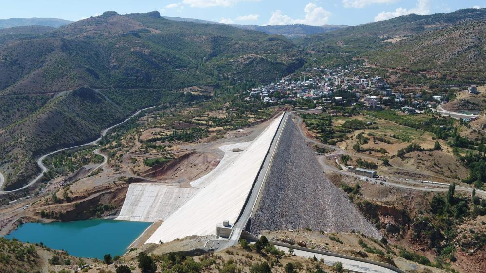 konya-ovasi-icin-buyuk-onem-tasiyan-barajda-su-tutulmaya-baslandi2.jpg