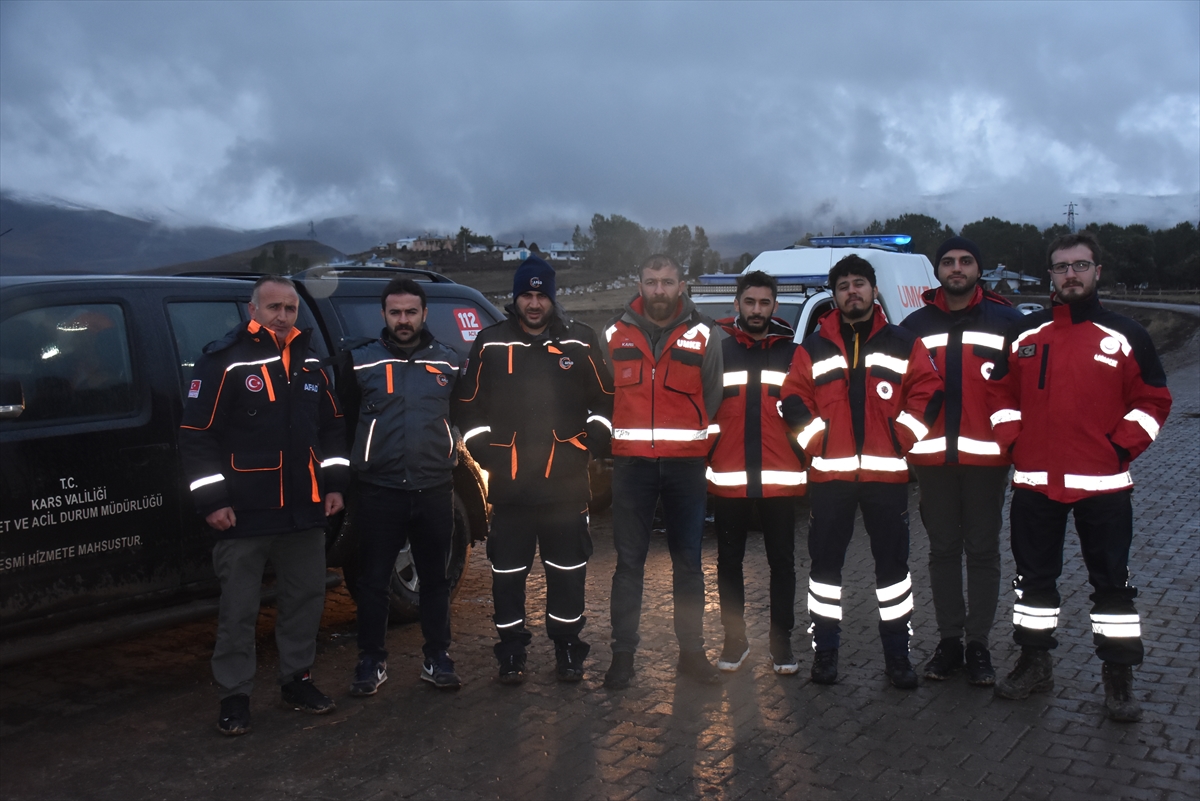 donmak-uzere-olan-2-cobanin-imdadina-yardim-ekipleri-yetisti-1.jpg