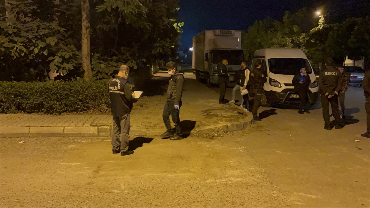16-yasindaki-genc-28-yasindaki-arkadasini-boynundan-bicaklayip-oldurdu.jpg