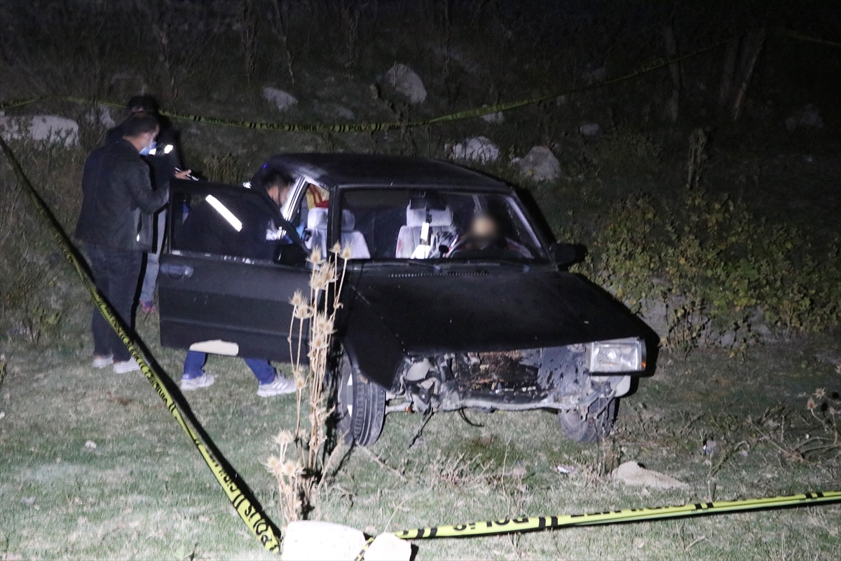 esrarengiz-olum-polisten-kacti-kaza-yapan-otomobilde-basindan-vurulmus-halde-bulundu-001.jpg