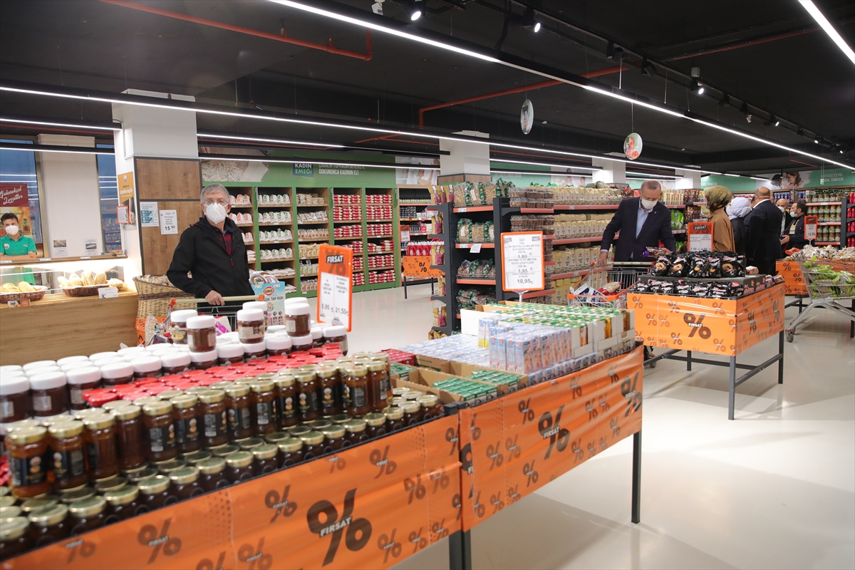 cumhurbaskani-erdogan-market-alisverisi-sonrasi-konustu-4.jpg
